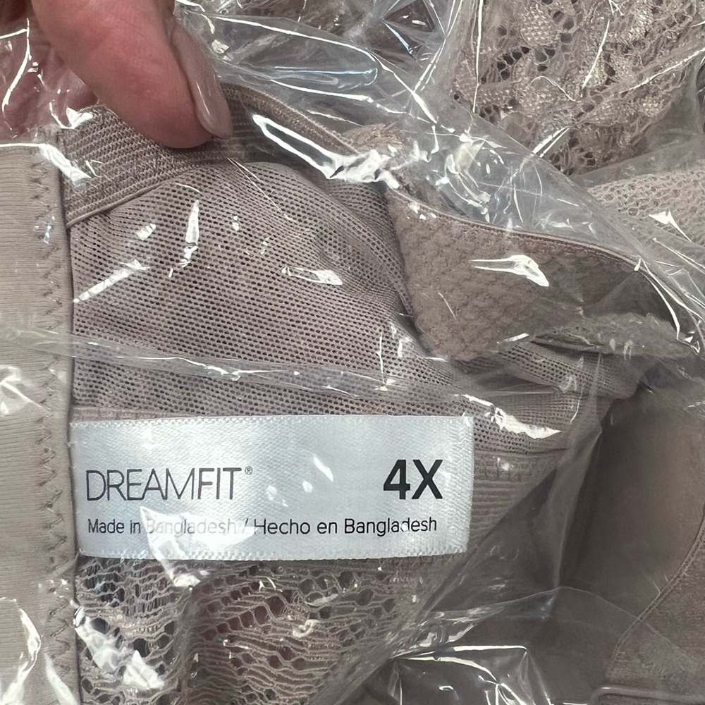 Dream fit bra. No underwire. Size 4X. NWT. Color Pebble Gray - Picture 6 of 6